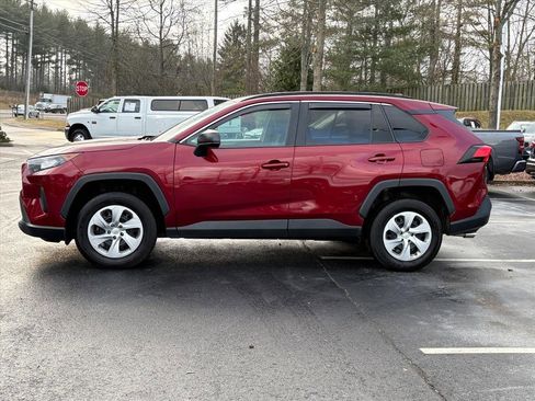 Used 2021 Toyota RAV4 LE image 5