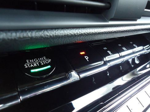 Used 2024 Lincoln Corsair Reserve w/ Equipment Group 201A image 20