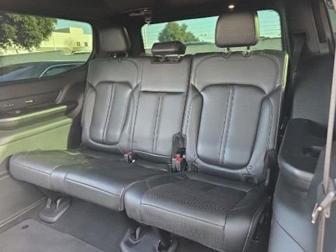 Used 2022 Jeep Wagoneer Series III w/ Premium Group I image 11