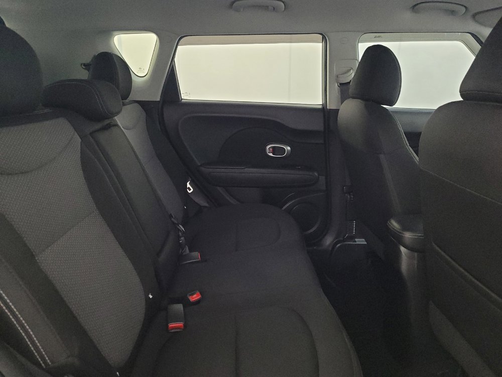 Used 2018 Kia Soul + FWD image 19