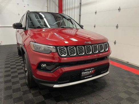 Used 2025 Jeep Compass Limited AWD/4WD image 6