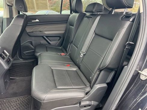 Used 2023 Volkswagen Atlas SE image 22