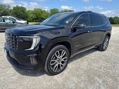 Used 2026 GMC Acadia Denali Ultimate w/ LPO, Floor Liner Package FWD image 1