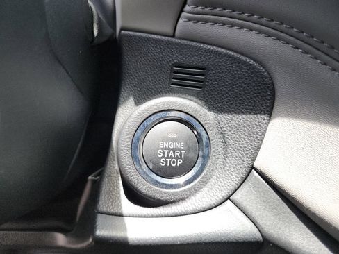 Certified 2025 Subaru Outback Premium AWD/4WD image 30