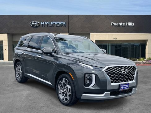 Certified 2021 Hyundai Palisade Calligraphy w/ Cargo Package image 3