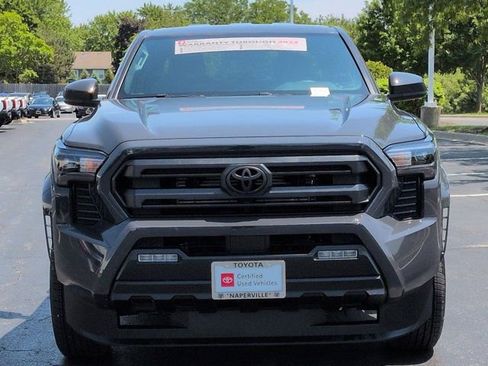 Certified 2025 Toyota Tacoma SR5 AWD/4WD image 4
