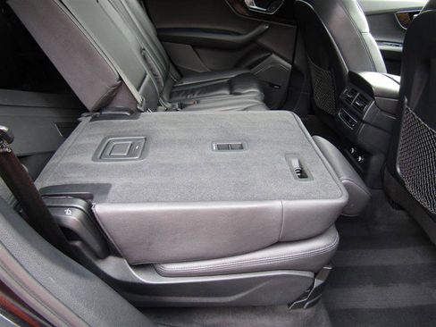 Used 2018 Audi Q7 3.0T Premium Plus image 51