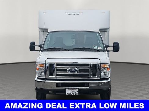 Used 2019 Ford E-450 and Econoline 450 Super Duty w/ Power Windows & Locks Group image 8