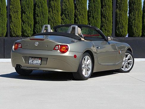 Used 2004 BMW Z4 3.0i image 6
