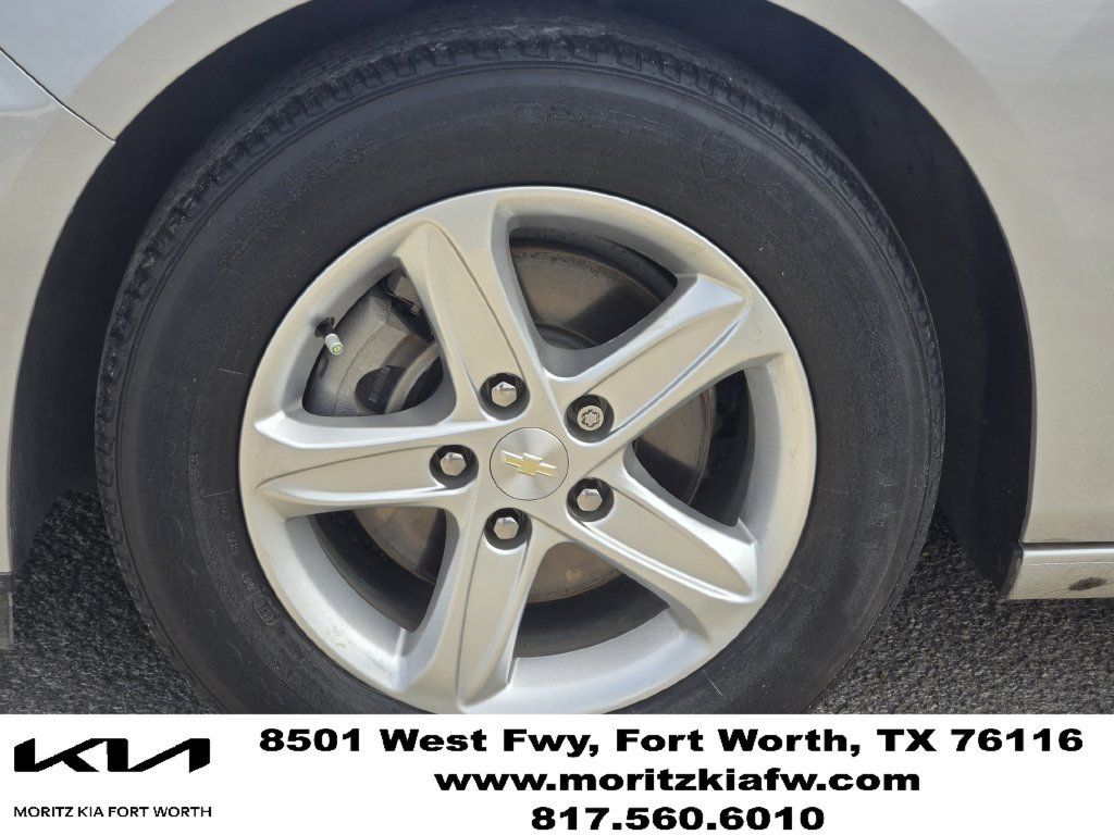 Used 2020 Chevrolet Malibu LS FWD image 11
