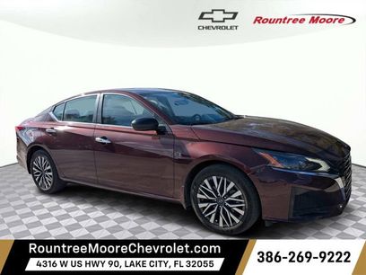 Used 2024 Nissan Altima 2.5 SV