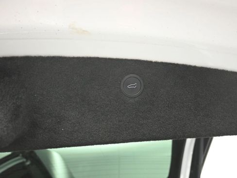 Used 2022 Tesla Model X image 22