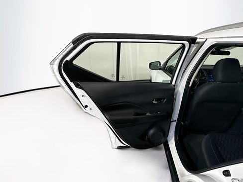 Used 2023 Nissan Kicks SV FWD image 25