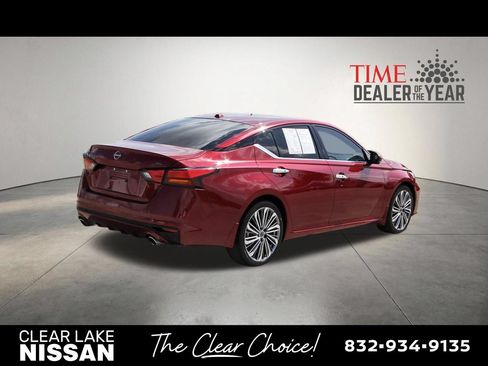 Used 2024 Nissan Altima 2.5 SL FWD image 7