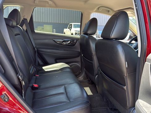 Used 2018 Nissan Rogue SL FWD image 11