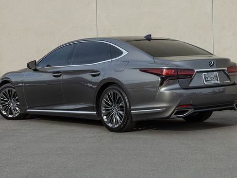Used 2023 Lexus LS 500 image 3