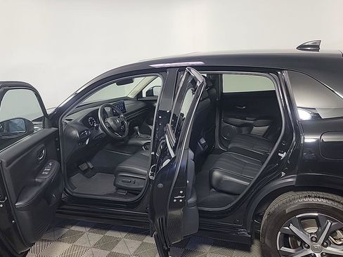 Certified 2025 Honda HR-V EX-L image 15
