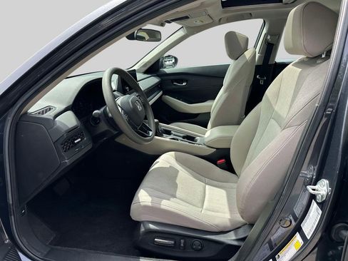 Used 2023 Honda Accord EX image 12
