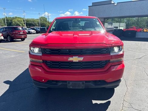 Used 2016 Chevrolet Silverado 1500 Custom w/ Custom Convenience Package AWD/4WD image 2