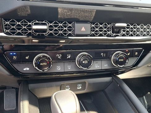 Used 2025 Honda Accord Touring image 17