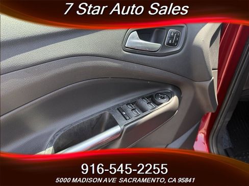 Used 2017 Ford Escape Titanium w/ Equipment Group 301A image 7