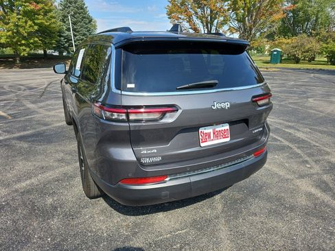 Used 2024 Jeep Grand Cherokee L Limited AWD/4WD image 3