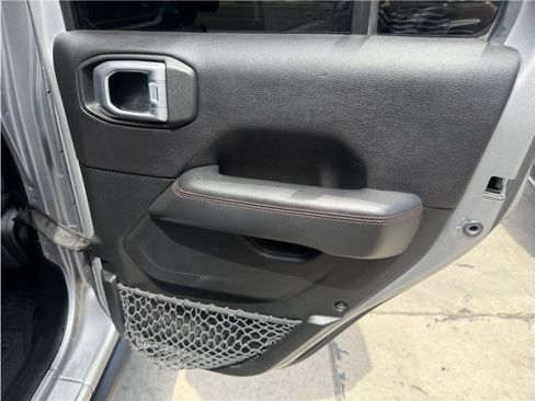 Used 2020 Jeep Wrangler Unlimited Rubicon AWD/4WD image 28
