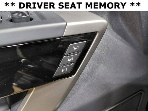 Used 2023 Toyota Tundra Limited image 8