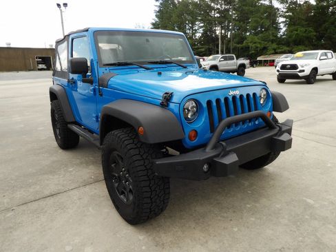 Used 2012 Jeep Wrangler Sport image 4
