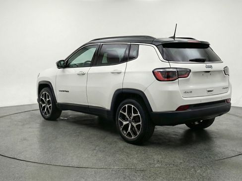 Used 2025 Jeep Compass Limited image 6