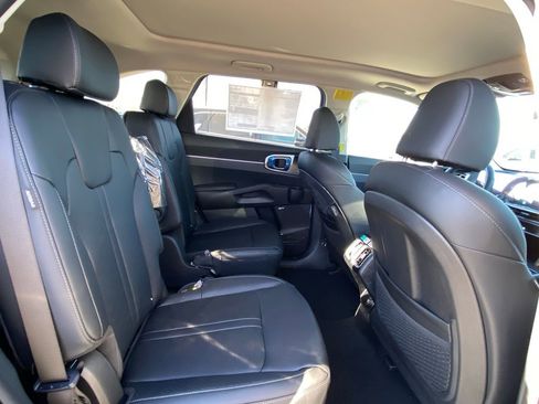 New 2026 Kia Sorento EX w/ EX Premium Package AWD/4WD image 22