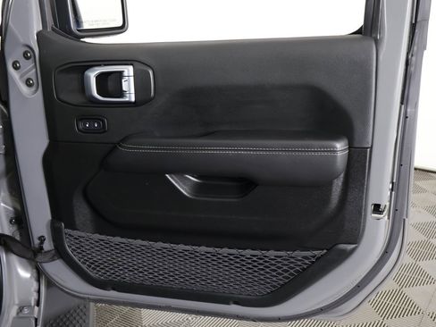 Used 2021 Jeep Wrangler Unlimited Sahara w/ Uconnect 4C Nav & Sound Group image 20