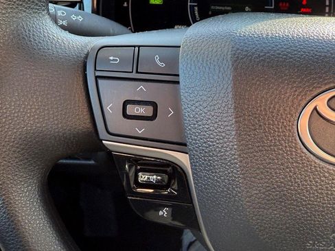 Certified 2025 Toyota Camry LE image 17