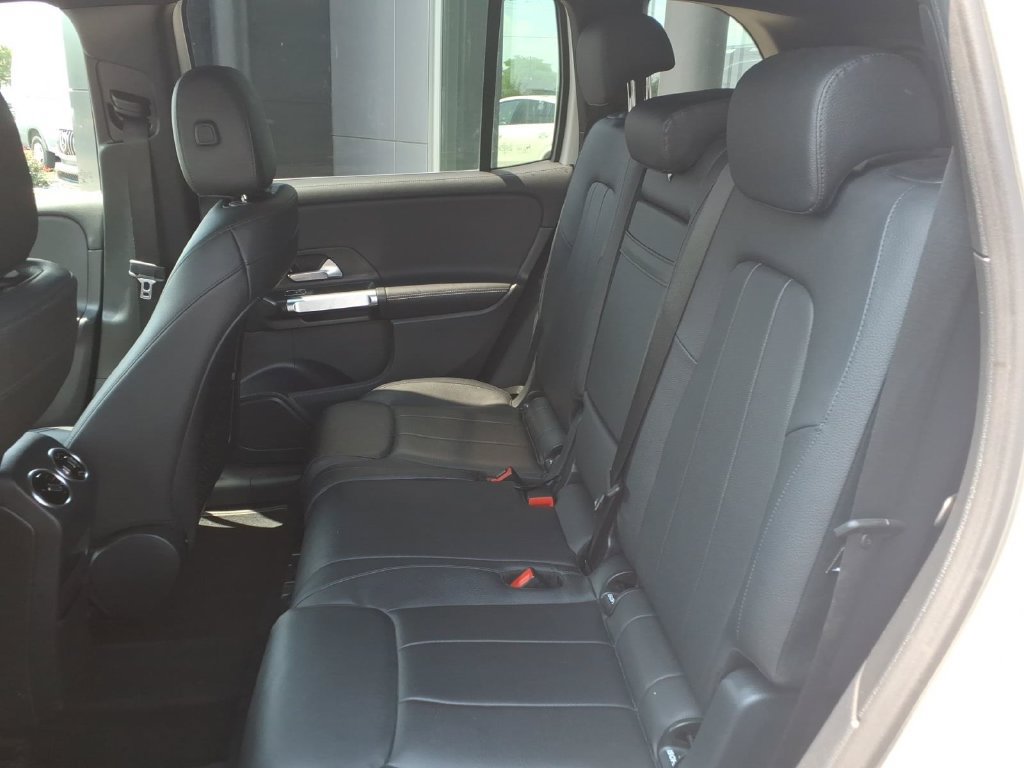 Used 2021 Mercedes-Benz GLB 250 image 28
