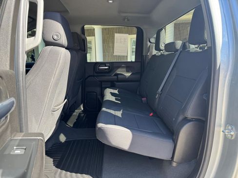 Used 2024 Chevrolet Silverado 2500 Custom w/ Custom Value Package image 14