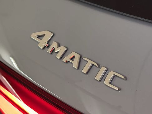 New 2026 Mercedes-Benz GLE 580 4MATIC image 11