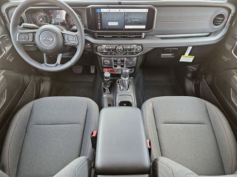 New 2025 Jeep Gladiator Rubicon w/ Convenience Group image 26