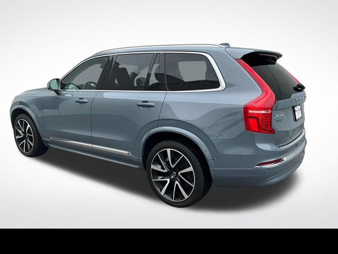 Used 2023 Volvo XC90 B5 Plus AWD/4WD image 13