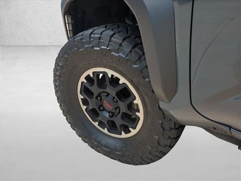 Used 2024 Toyota Tacoma TRD Off-Road AWD/4WD image 10
