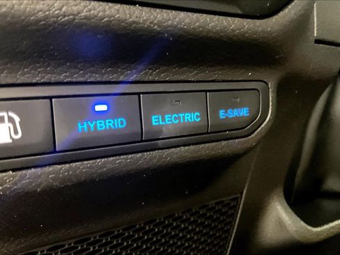 Used 2022 Jeep Wrangler Unlimited Sahara w/ Cold Weather Group image 33