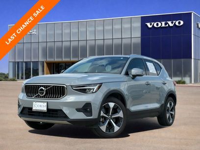 Certified 2025 Volvo XC40 B5 Plus
