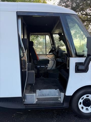 Used 2024 Chevrolet Brightdrop 600 w/ Battery Pack, Max Range AWD/4WD image 24