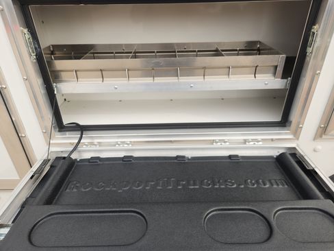 New 2025 Chevrolet Express 3500 w/ Power Convenience Package image 36