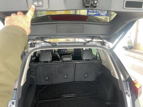 Used 2024 Nissan Rogue Platinum w/ Platinum Premium Package image 28