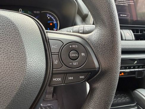 Certified 2025 Toyota RAV4 XLE image 30