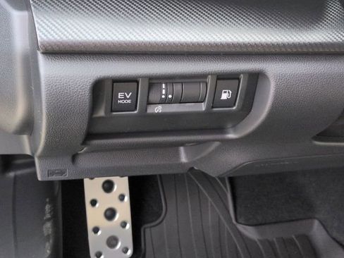 New 2026 Subaru Crosstrek 2.5i Sport AWD/4WD image 16