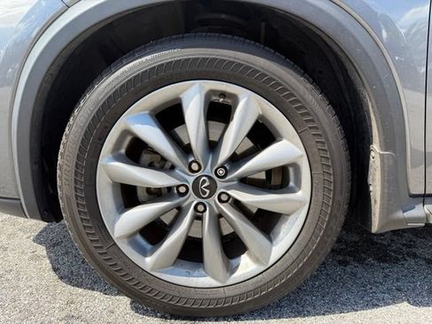 Certified 2022 INFINITI QX50 Luxe AWD/4WD image 22