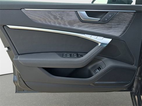 Used 2025 Audi A6 Premium Plus w/ Premium Plus Package image 30