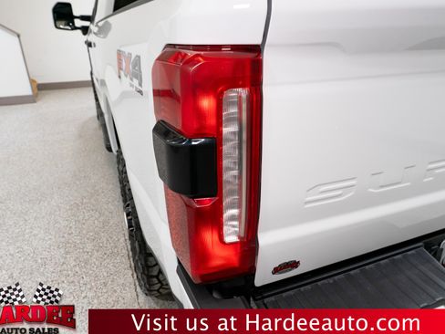 Used 2023 Ford F250 XL w/ STX Appearance Package image 9