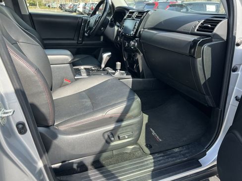 Used 2024 Toyota 4Runner TRD Off-Road Premium image 34